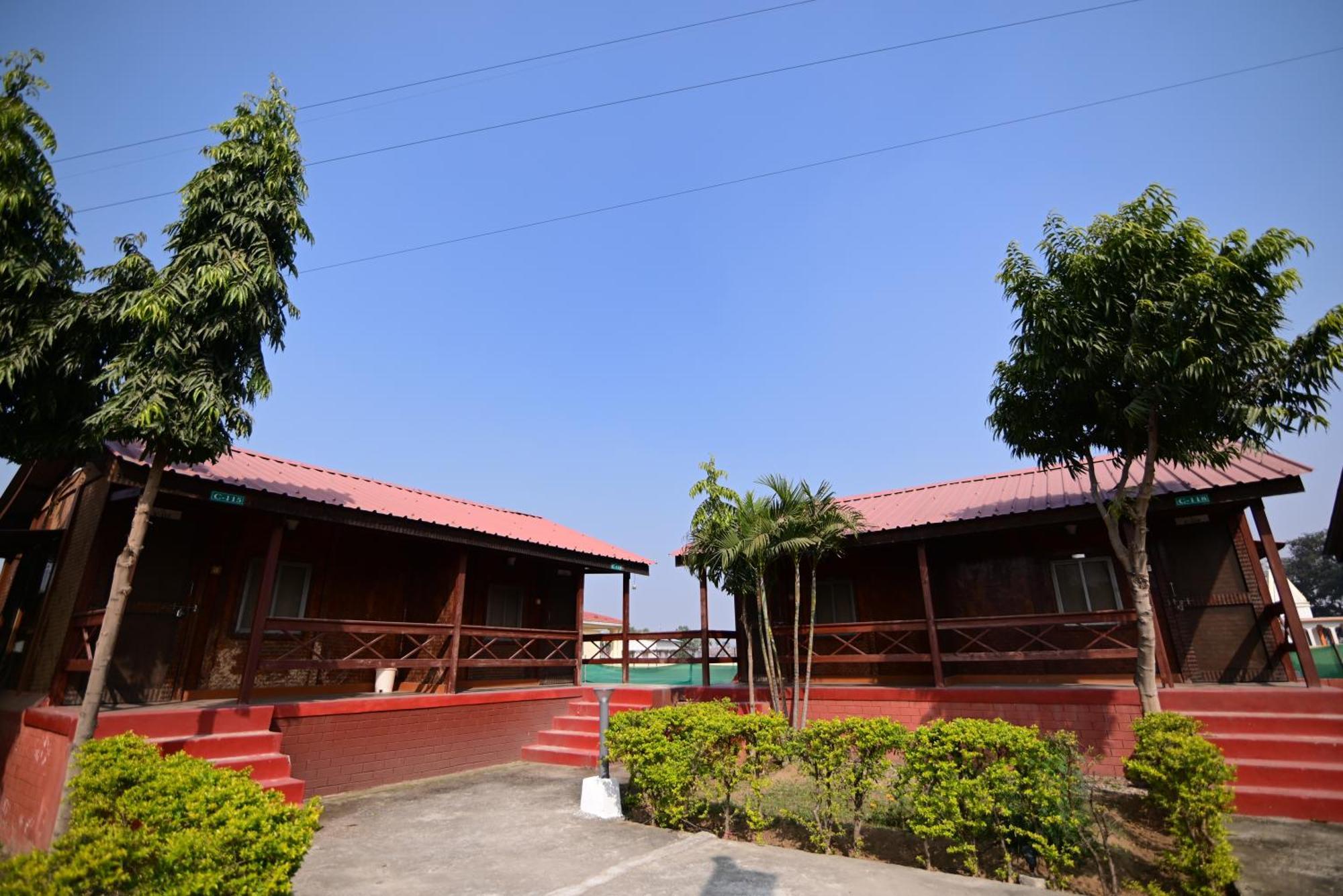 Hotel The Byke Niranjana Gaya Exterior foto