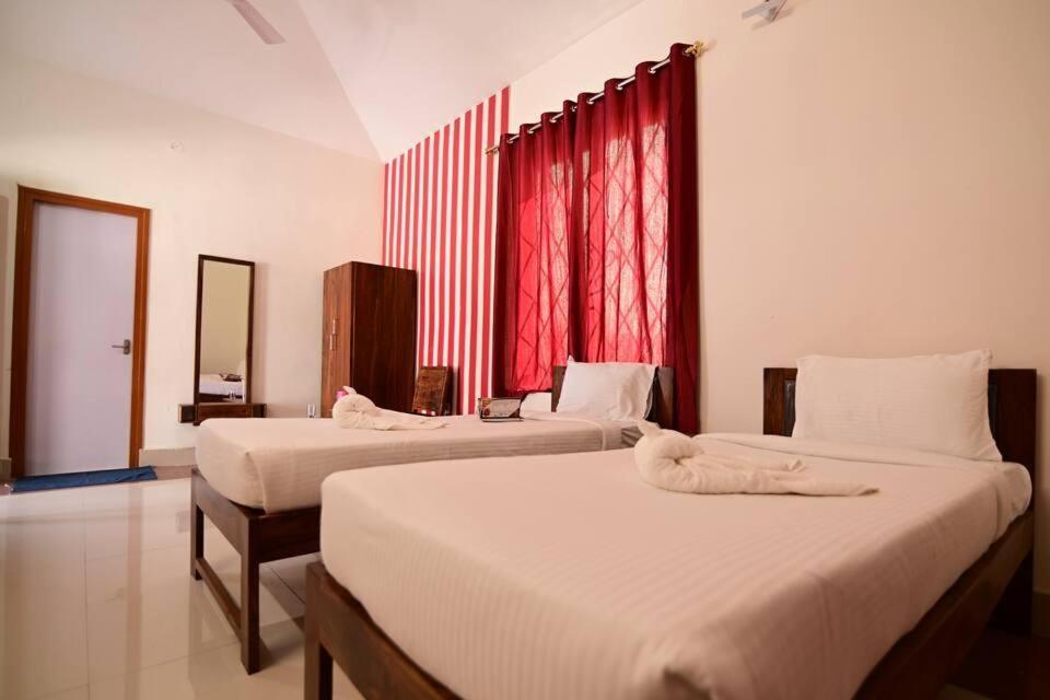 Hotel The Byke Niranjana Gaya Exterior foto